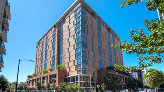 Asa Flats + Lofts Apartments - Portland, OR