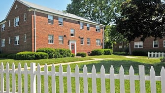 Olde Salem Village Apartments - Falls Church, VA