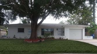 4374 32nd Terrace - Saint Petersburg, FL