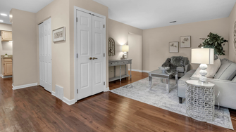 Stonegate Apartment Homes  - Williamsville, NY