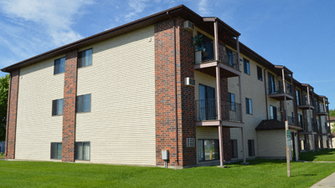Stoneview Apartment Community - Moorhead, MN