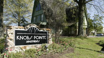 Knobs Pointe Apartments - New Albany, IN