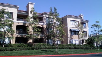 Santa Clara Apartments - Irvine, CA