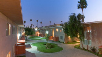 Kittridge Glen Apartments - Van Nuys, CA