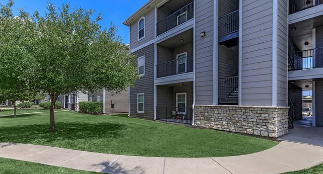 Stoneleigh Apartments 60 Reviews Corpus Christi Tx Apartments
