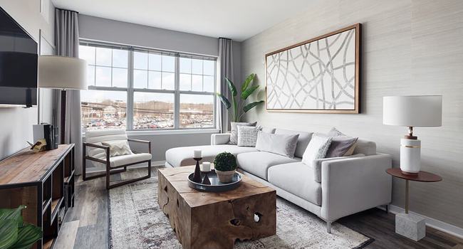 The Link At Aberdeen Station 68 Reviews Aberdeen Nj Apartments For Rent Apartmentratings C