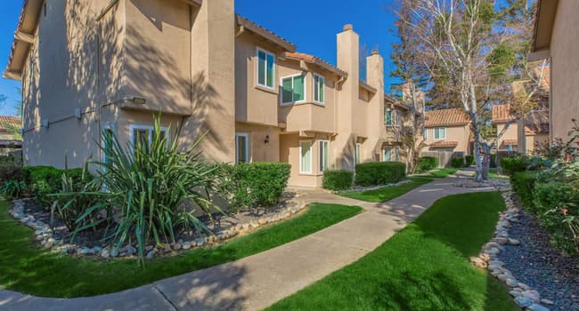 2 AND 3 BEDROOM TOWNHOMES FOR RENT IN SACRAMENTO, CA