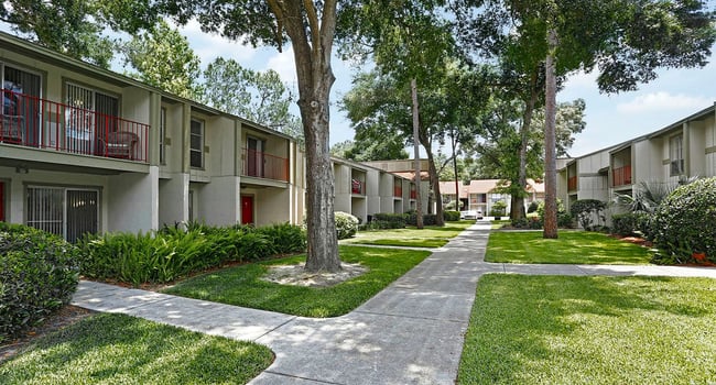 The Gardens 13 Reviews Gainesville Fl Apartments For Rent