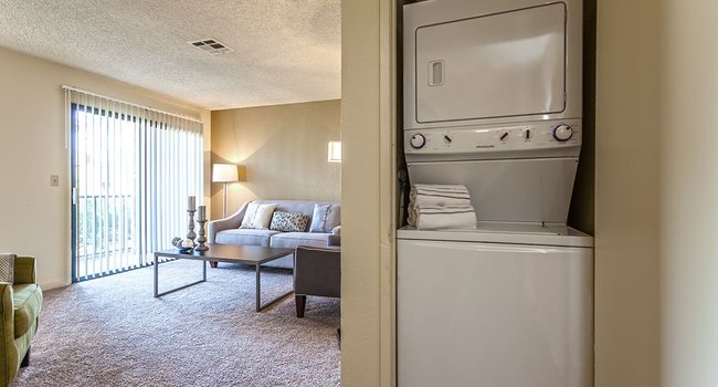 The Commons 97 Reviews Henderson Nv Apartments For Rent Apartmentratings C