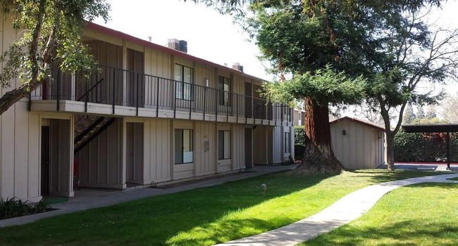 Oak Terrace Apartments - Merced CA