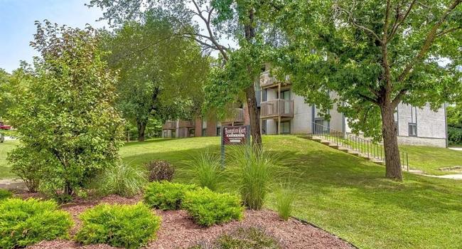 Hampton Court Apartments Reviews Independence MO 9715 East 35th