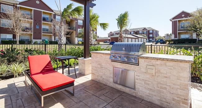 Retama Ranch Apartments by Cortland - 165 Reviews | Universal City, TX