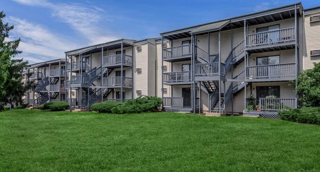 Nutmeg Woods Apartments - 63 Reviews | New London, CT ...