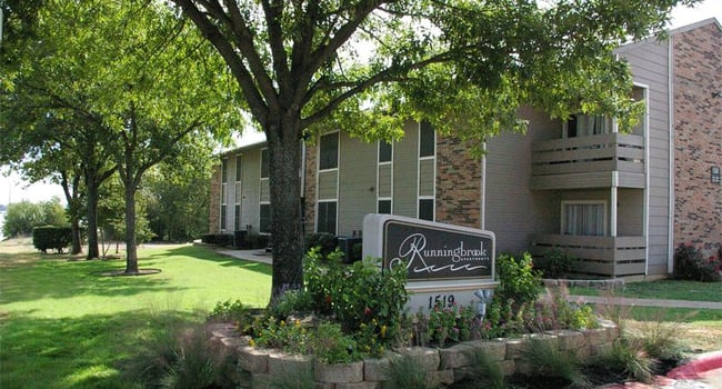 Running Brook Apartments 29 Reviews Arlington, TX
