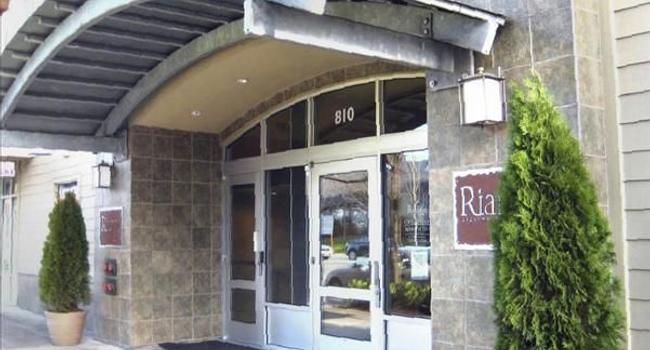 Rianna Apartments 34 Reviews Seattle Wa For Rent Image Of Rianna Apartments In Seattle Wa