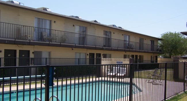 Country Club Apartments - Phoenix AZ