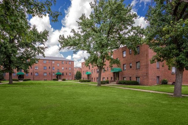 Liberty Place Apartments | Hyattsville, MD Apartments for Rent | ApartmentRatings©