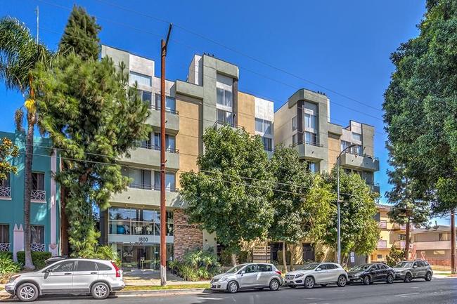 Towers At Hollywood Hills Apartments 42 Reviews Los Angeles Ca Manager Uploaded Photo Of Towers At Hollywood Hills Apartments In Los Angeles Ca