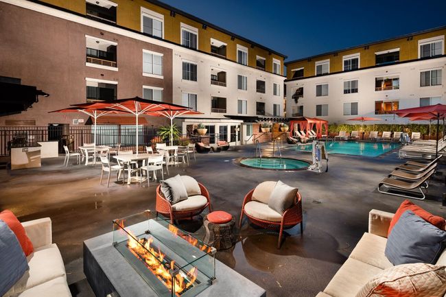 The Pointe at Warner Center - 36 Reviews | Woodland Hills, CA