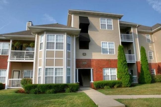 The Legends at Indian Springs - 87 Reviews | Louisville, KY Apartments