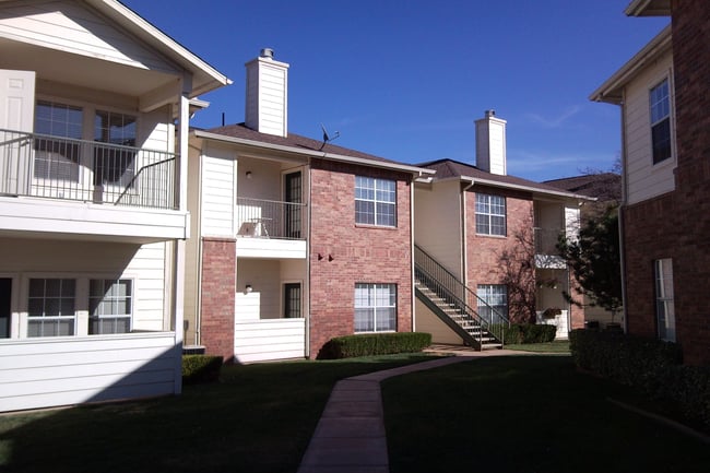 Wyndham Apartments - 43 Reviews | Lubbock, TX Apartments ...