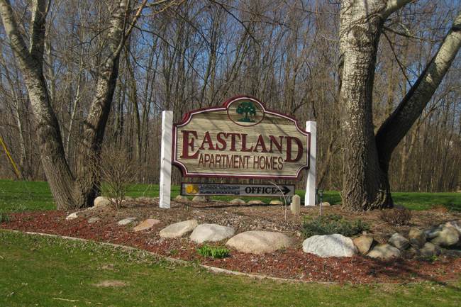 Eastland Apartments - 90 Reviews | Grand Rapids, MI Apartments for Rent